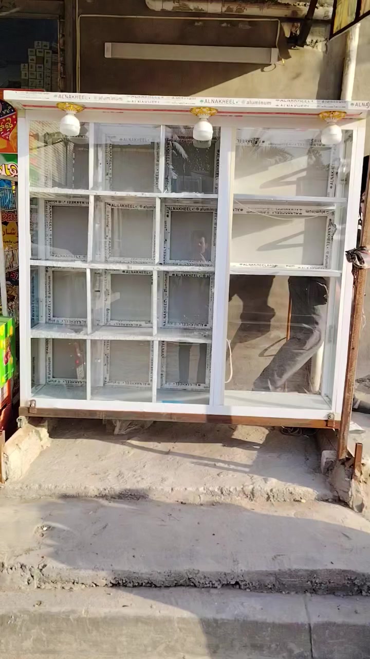 سلام عليكم ميزه مل كرزات البيع سعره ٢٠٠ الف و المكان ام الكبره قرب معمل الرحلات شراي يتصل ***********
