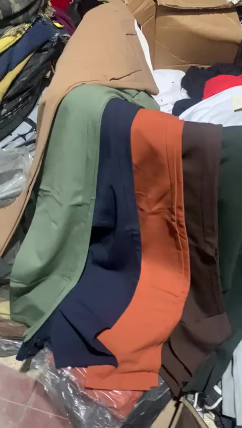 جمله جمله جمله شلعة بنطرون قماش رجالي رسمي تركي مال محل العدد ٣٠٠ قطعه سعر جدا مناسب سعر القطعه ب٥ونص مكاني بغداد الحريه يوجد توصيل البيع شلع ***********
