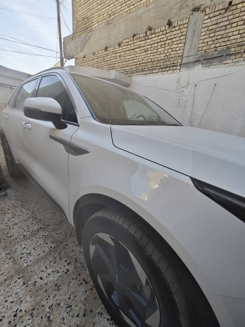 سورنتو 24 مكفولة رقم بغداد بأسمي مكاني ناصريه شطره للبيع ماشيه 28 ألف سعر ٣١٥ رقم ***********
