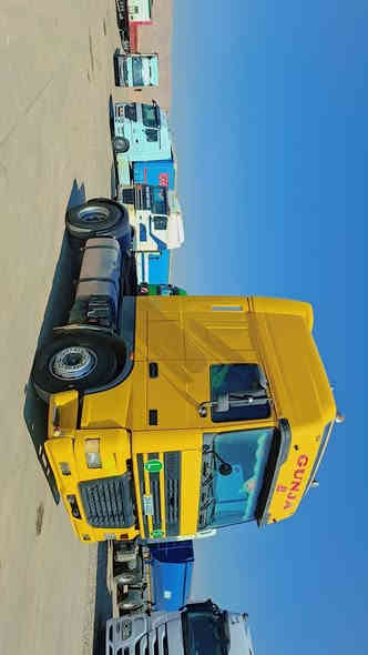 بسم الله الرحمن الرحيم 
النوع السياره . داف XF95.430.  تاك ويل دبل قماره راس تريله فقط لل بيع 
موديل 2002. حجم محرك .95.430
 مواصفات . تبريد . هاف . كير عادي . دبل تانكي كاز 
كير محرك اكسن شاصي قماره صبغ مكفول كفاله عامه شرط 
رقم دهوك . تحويل مباشر . حصه كاز موجود رقم سنويه جديد 
السعر 100 معا مجال بصيط 
عنوان معرض . هوار . طريق دهوك موصل جمبور عميريه 
***********
***********
