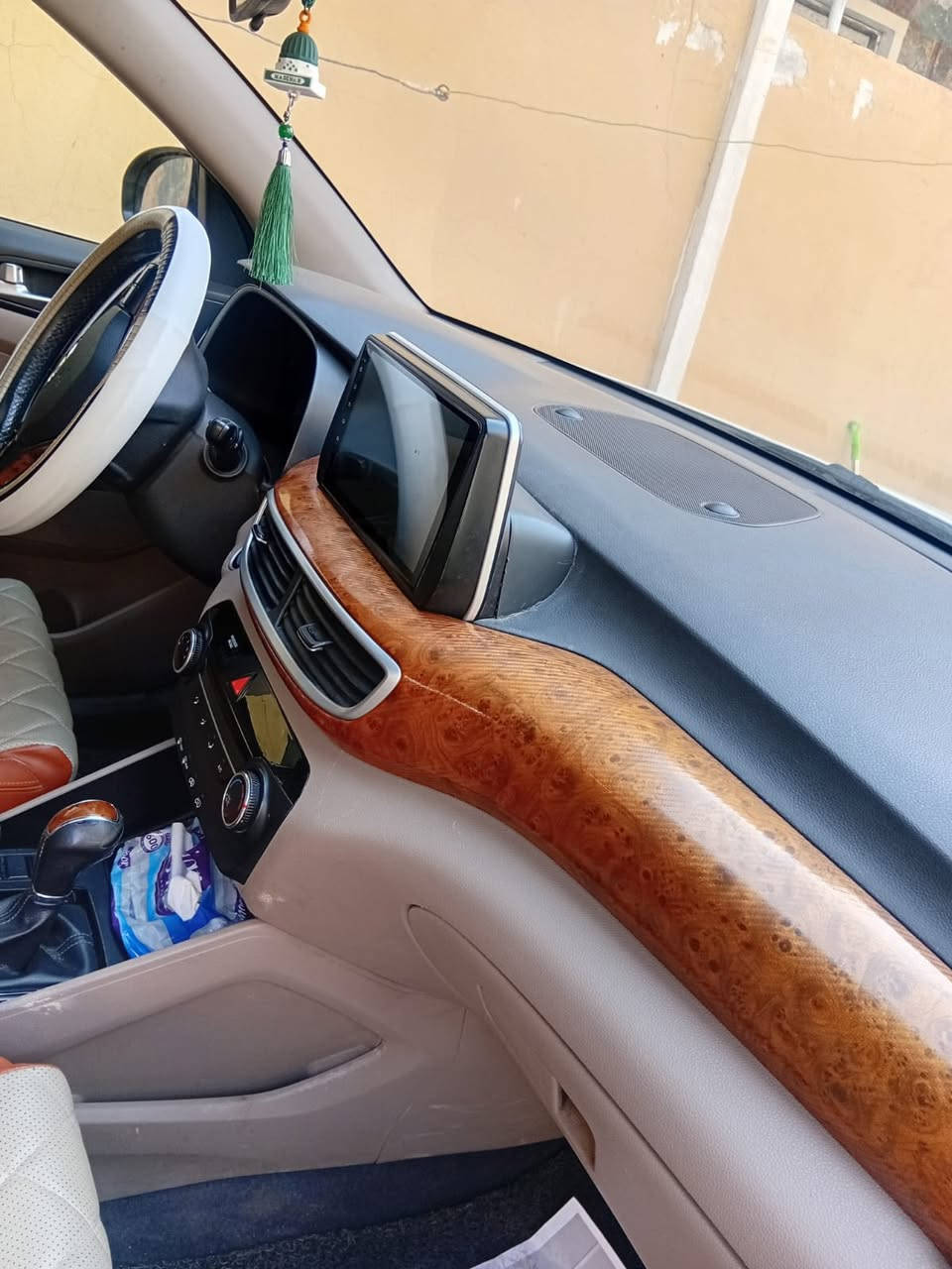 السلام عليكم توسان خليجي وكالة الكاصد للبيع موديل 20 ***********
