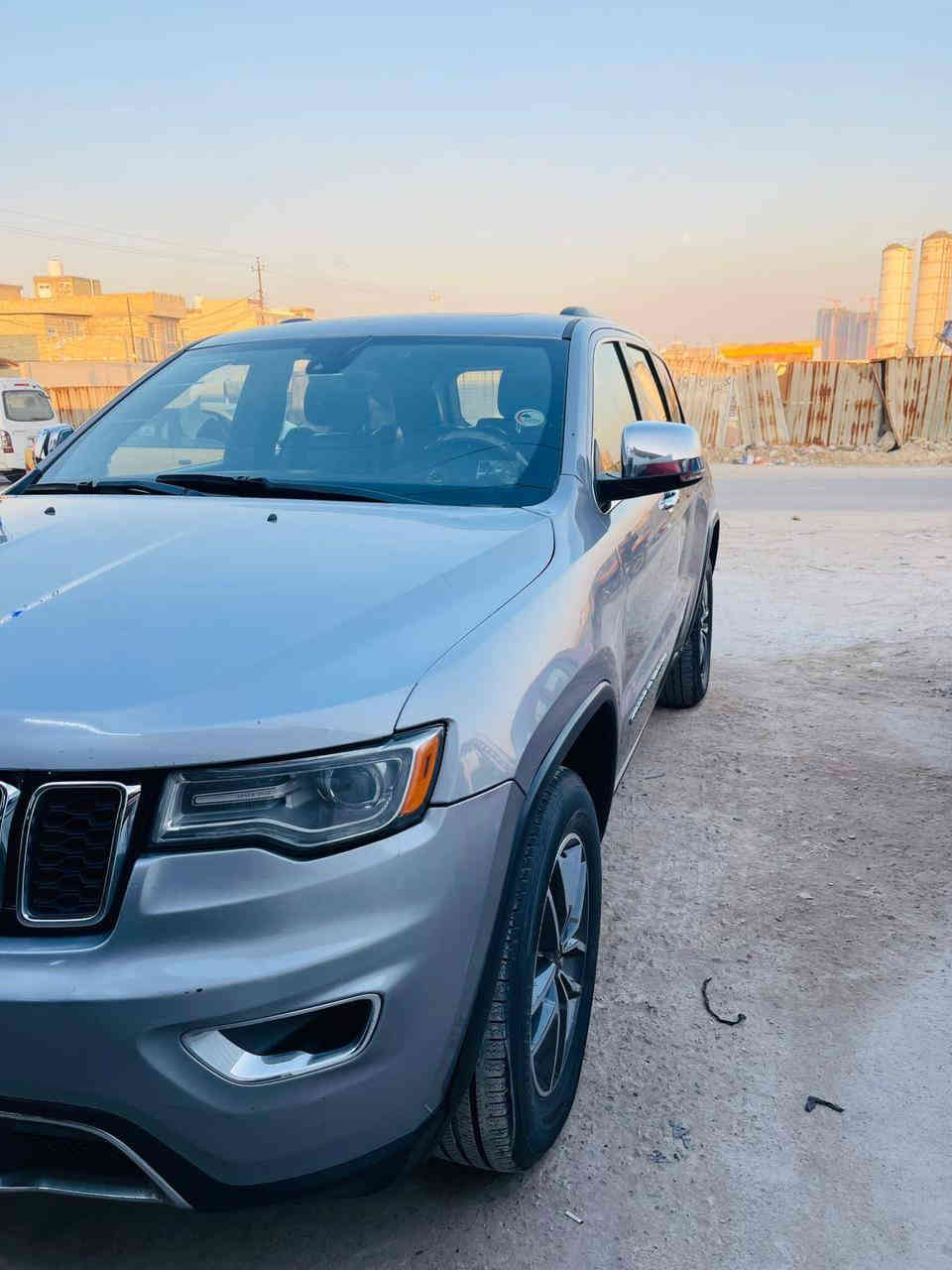 السلام عليكم عندي جيب موديل 2019 فول لمتد وارد أمريكي
حادثها بنيد وجاملغ بدون دواخل سونار بل منشور
مكان الزعفرانية سعر23 بيهامجال ***********
