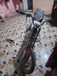 دراجه 4 كير للبيع كلك كلك هندر واحد تشتغل مكانها حلة شارع 80 السعر 125...
