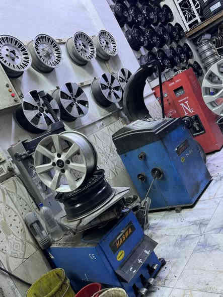 سلام عليكم بيع وشراء ويل عادي ويل كب ومراوس وصبغ ويل عادي ويل كب صبغ حراري فرن  حسب طلب الزبون العنوان واسط الكوت الجعفرية رقم الهاتف ***********
