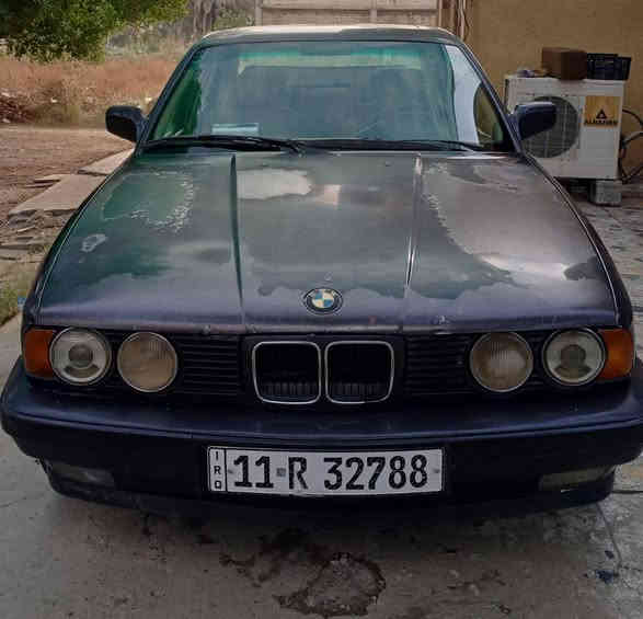 السلام عليكم 
سيارة BMWللبيع
حجم 535 .v6
رقم بغداد دولي  مكينه بيه بداية تبخير.  تخم تايرات جديد. صدر جديد. السعر 50$ وبيه مجال  مكان السياره بغداد للاستفسار ***********
