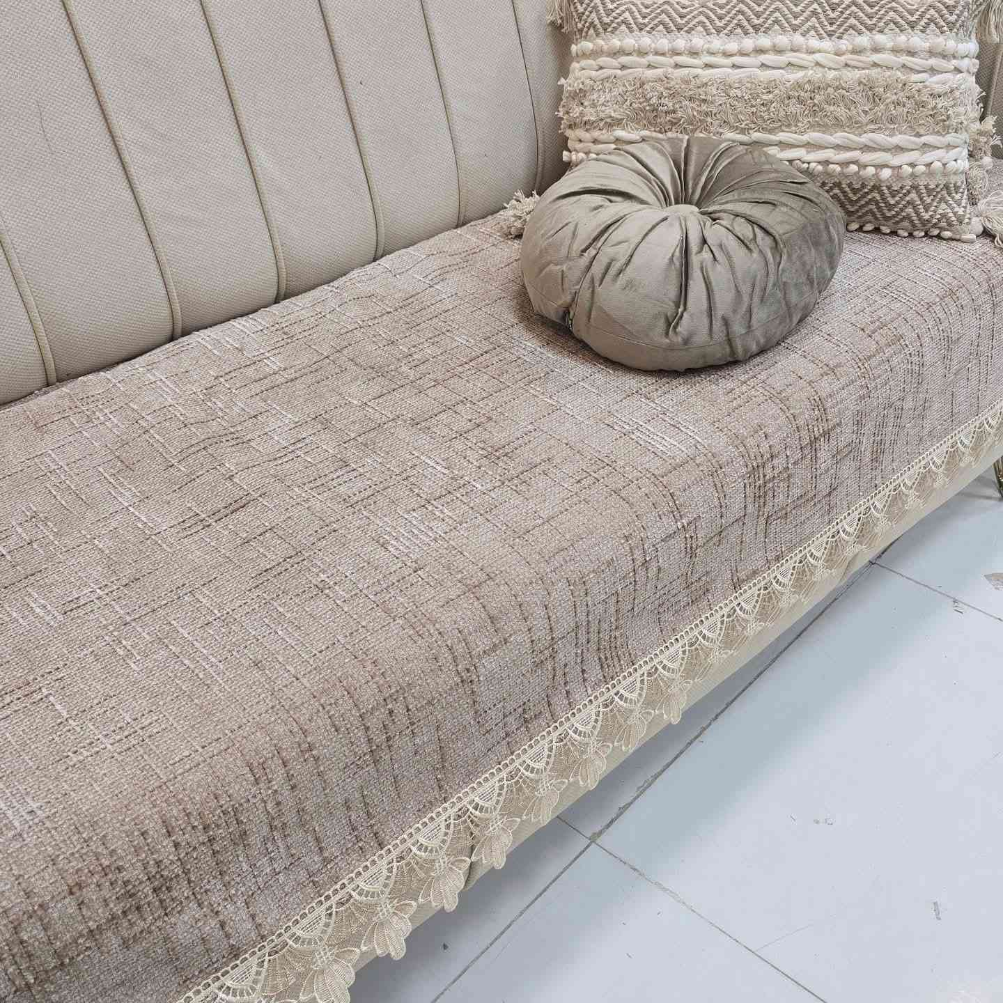 مفروشات الودق
مفرش تخم جديد حياكة حجري
الخامية راقية جداً جداً
للحجز والاستفسار مراسله الصفحه
يوجد خدمه توصيل بغداد وجميع محافظات العراق ع


**إذا كنت صاحب هذا الإعلان وتريد حذفه لأي سبب، رجاءا أرسل رسالة إلى الدعم الفني**