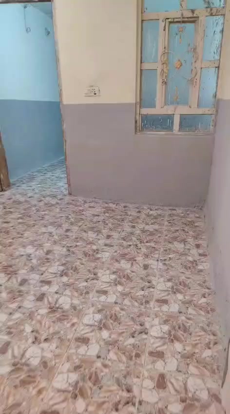 بيت مقايبل قريه الغدير خلف بانزين خانه الغدير
المساحه 50 متر 
السعر 18 وبي مجال
الاستفسار ***********
