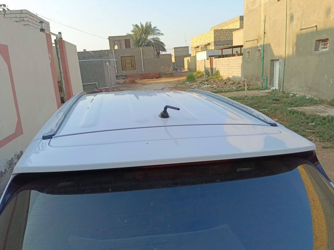 توكسان ١٨ للبيع رقم بغداد مكفوله ماشية ١٥٣ السعر١٨٠ بيها مجال للاتصال ***********
