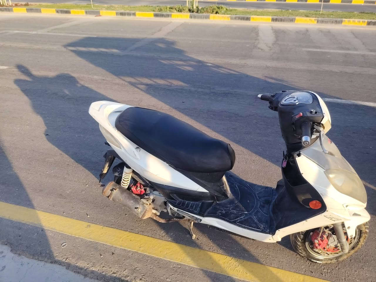 دراجه للبيع ياباني كامكو ريسنج دراجه نظيفه وجاهزه السعر 450 وبيها مجال ***********
