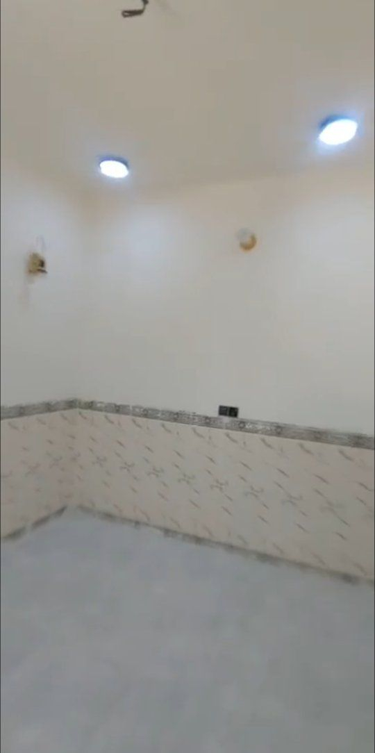 سلام عليكم 
📍منزل للبيع 100متر
السند 25/ لبيت مرتب وحديث
📍طوريج خلف المعارض خدمات كامله منطقه سكنيه عن الامام تقريبا 15دقيقه 
♦سعر 48 مليون قابل لتفاوض 
[[وتساب***********]]
______________________
[[اتصل. ***********]]
