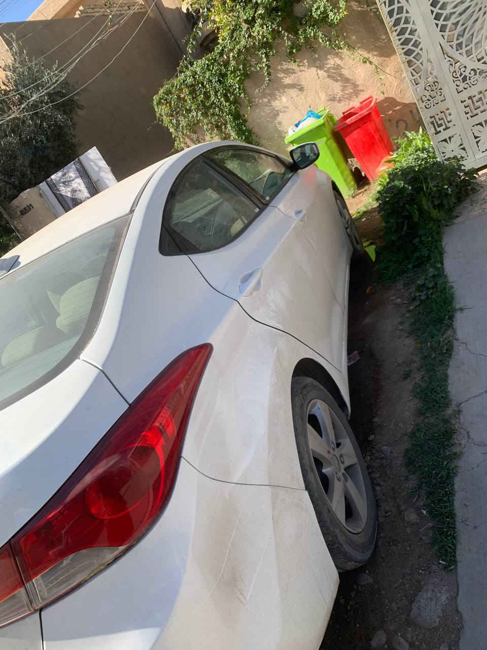 السلام عليكم هيونداي النترا 2013 مصبوغة حزام اثر جراد سياره صدر جديد تايرات جديده تتفئه كشنات سياره خير من الله ماشيه 189الف سعره 89 وبيه مجال مكاني بغداد العامريه رقم ***********
