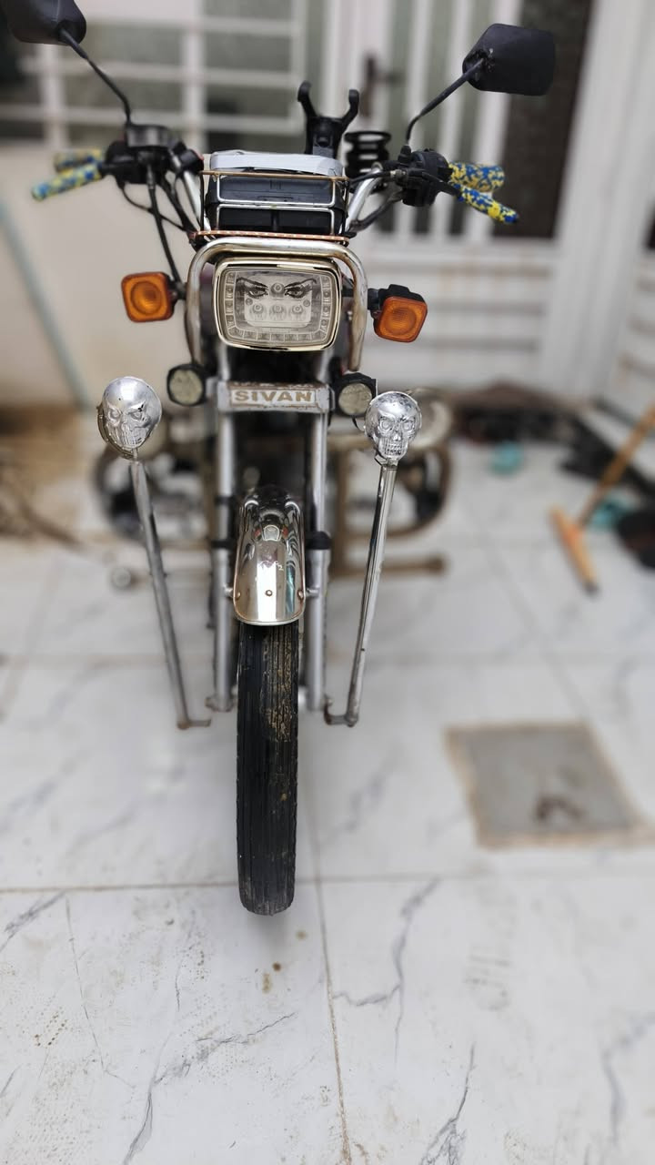 السلام وعليكم ماطور سيفان مديل 2019 ماطور جديد ونشط للبيع السعر راسلني وتدلل
***********
