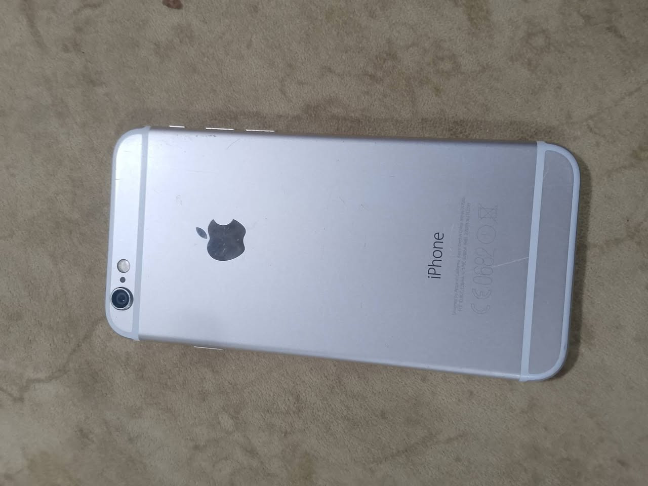 السلام عليكم ايفون 6الزغير ذاكره 16بطاريه 83الجهاز نضيف سعره 50بي مجال مكاني ناصريه  ال ابو عضم او اذا تريد انه اجيبه الك ***********
