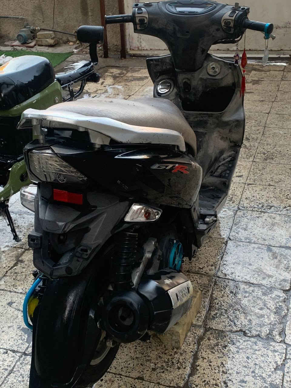 السلام عليكم ورحمة الله وبركاته دراجه جي تي ار للبيع
التفاصيل : الدراجه شوفه عينك ختم واحد ويه المكينه دراجه نضيفه بيها نقوصات بسيطه مثل البجم يرادله فايبر كلاس سلف نكره والدراجه محور الها هندر للحالات الطارئة واذا احد مثلا خنك الدراجه فيت بم جديد بنز جديد بريكات امامي خلفي شغال مكاني دوره ابو دشير السعر ٦٧٥ وبيها مجال ***********
