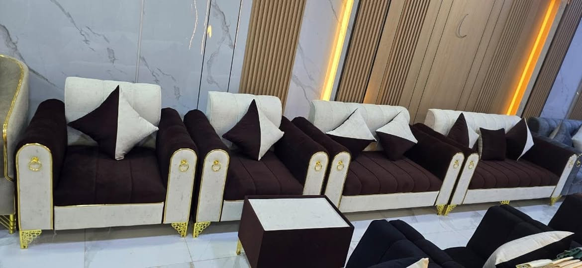 ⏳🔥 عرض خاص لفترة محدودة 🔥⏳
🚨 لا تفوّت أقوى عروض الكنب الفاخر لهذا الموسم 🚨

🛋️ طقم كنب VIP درجة أولى
فخامة استثنائية… جودة عالية… وتصميم ملكي من الآخر 👑

حوّل منزلك إلى عنوان للرقي والأناقة مع طقم كنب فاخر يجمع بين الراحة، الجمال، والمتانة 💯

✨ يتكون الطقم من:
▪️ كنبة 3 نفر
▪️ كنبة نفرين
▪️ 2 كنب نفر
▪️ طاولة (ماسة)

💎 خامات فاخرة وتشطيب راقي
🛡️ ضمان 10 سنوات موثق رسميًا في الفاتورة

💰 السعر الحصري: فقط 140,000
⚠️ الكمية محدودة جدًا والعرض لفترة محدودة فقط!

📍 الموقع: صنعاء - الحصبة
📞 للتواصل: 770743754
📲 واتساب مباشر: https://wa.me/967784500796

🚚 توصيل لجميع المحافظات بأقل الأسعار

🔥 أسرع بالحجز الآن قبل انتهاء العرض… الفخامة بهذا السعر لا تتكرر 🔥
#عرض_خاص #كنب_فاخر #تخفيضات #اثاث #صنعاء


**إذا كنت صاحب هذا الإعلان وتريد حذفه لأي سبب، رجاءا أرسل رسالة إلى الدعم الفني**
