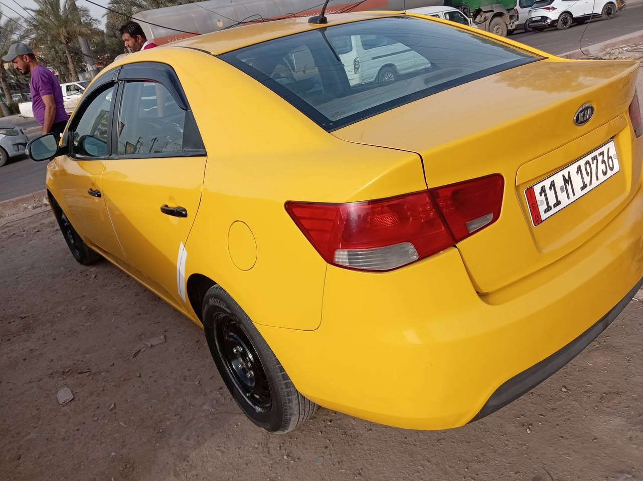 السلام عليكم عندي سياره موديل 10 كيه فورتي حادثه جاملق مامي محرك ٢٠٠٠ سياره حلوه بسمي السعر ٨٢ مكان السياره بغداد العبيدي الشهداء موبايل *********** عباس
