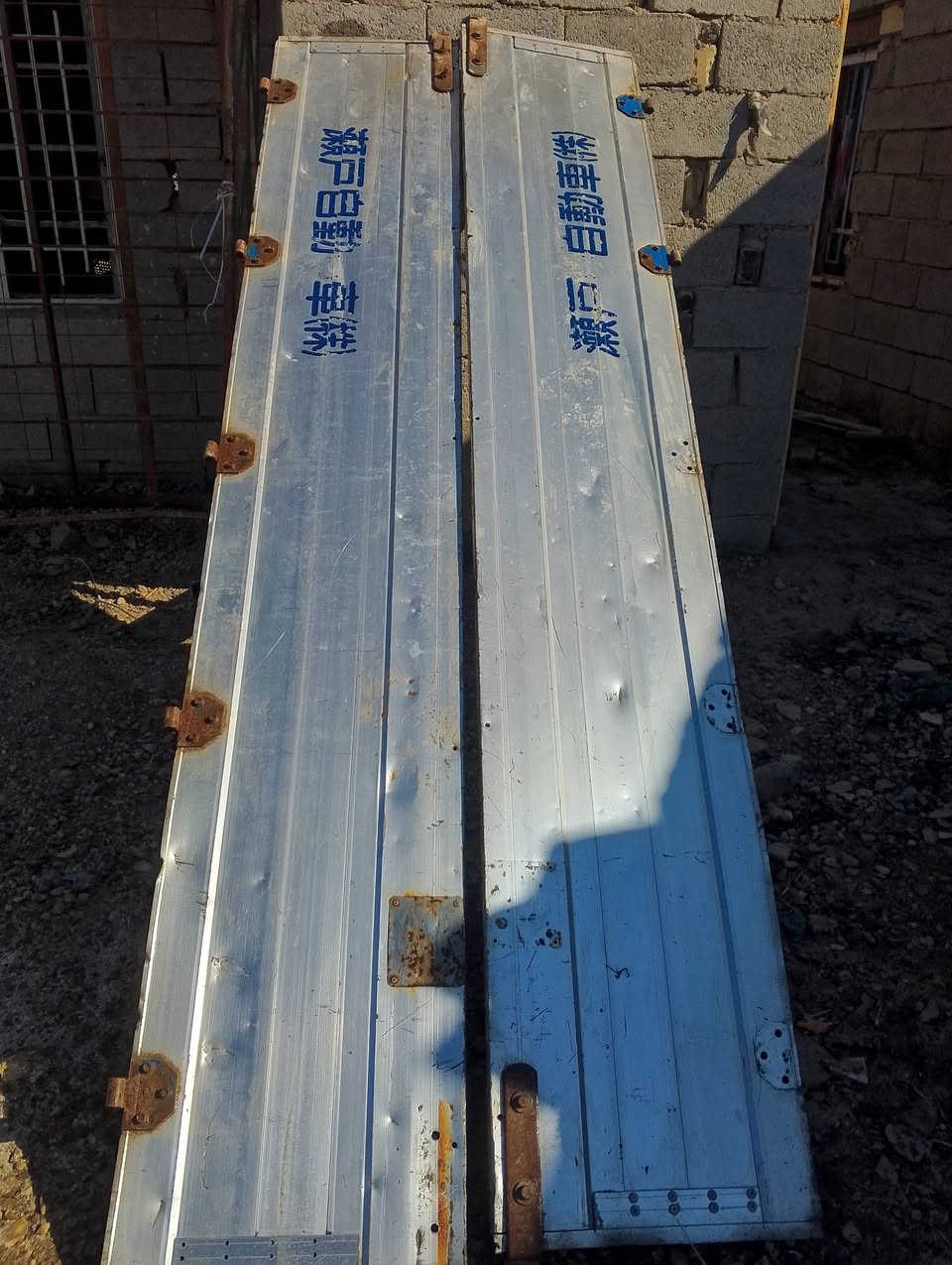 صفاح للبيع مال كرين طول 5و30
ول عرض 60نضيفات ***********
