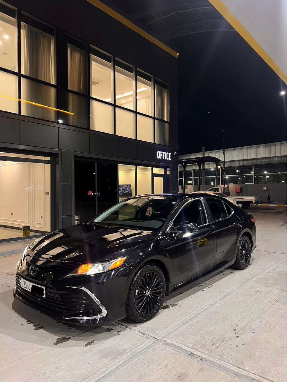 Camery 2023 LE black
سەیارەکە چالمغی لای سەکنی بۆیاغە دەرکەی پشتەوەی لای سەکنیش بیلاد گۆرایە سەیارەکە بێ ژۆرێیە بێ ئێرباگە 
تەنها ٣٨ هەزار کم رۆشتووە 
سەیارەکە فولل ماصفاتە تەنها سلایت نیە 
تحدی سرعە 
خەتی جادە 
رادار بیلادی
٣ مۆدە ئیکۆ نۆرماڵ سپۆرت دەبل ئیکۆ
سەیارەکە گێر و مەکینە و تحویل  بە شەرت
سویچە سەیارەکە 
سحری ١٨٧وەرەقە و مەجالێ کەم
*********** أربيل, العراق
