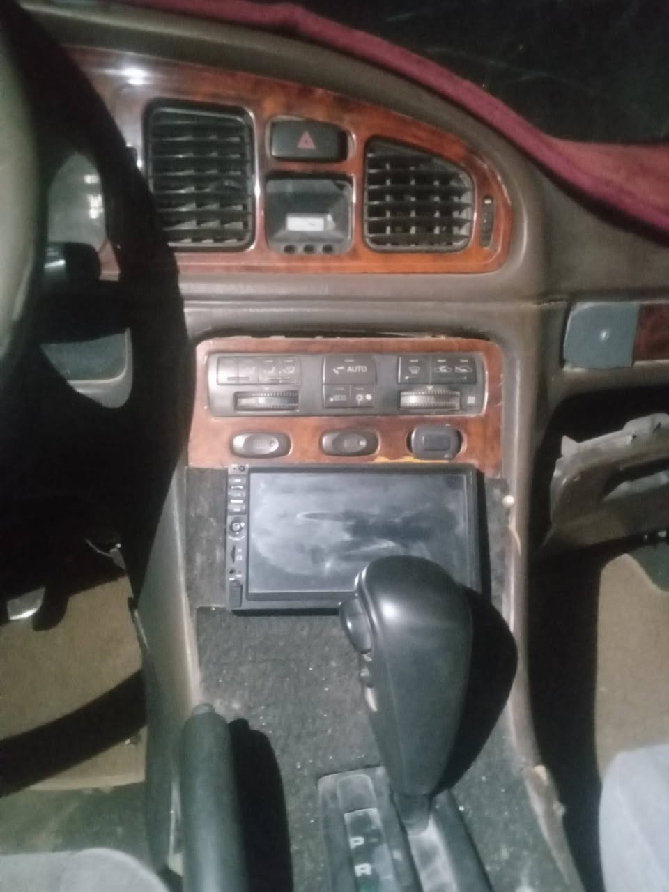 سياره هونداي موديل ٩٤ مكينه كايمه سعر ١٥ سنويه ٢٠٣٠ حلوه تصل على رقم ***********ناصريه
