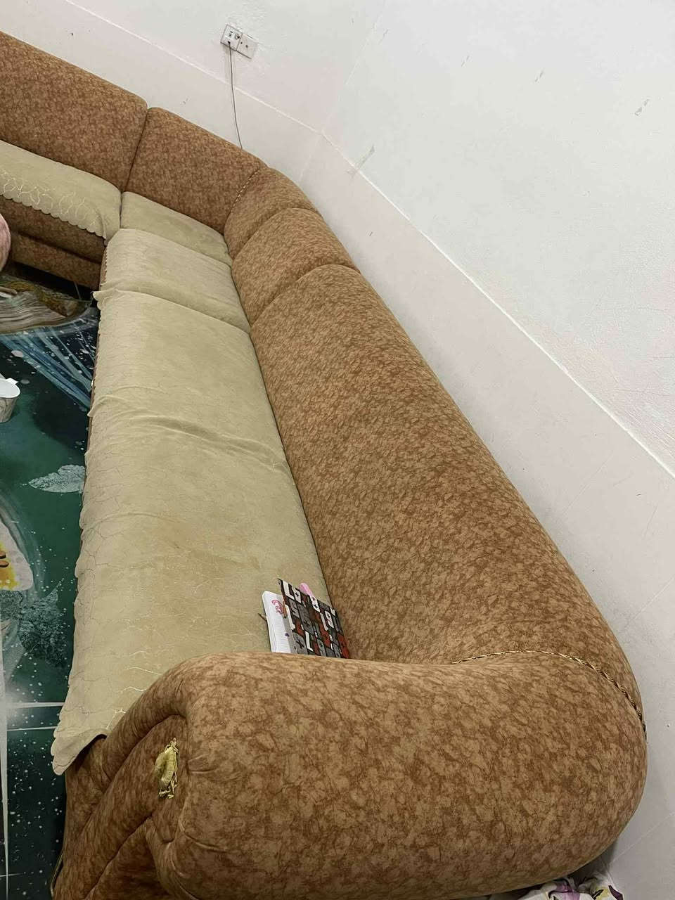 السلام عليكم ديوان تسكام شغل درجه اولى والله 
بدون ضرر  
السعر 250 وبي مجال
مكلفه بالنشر للإستفسار الاتصال على الرقم ***********
