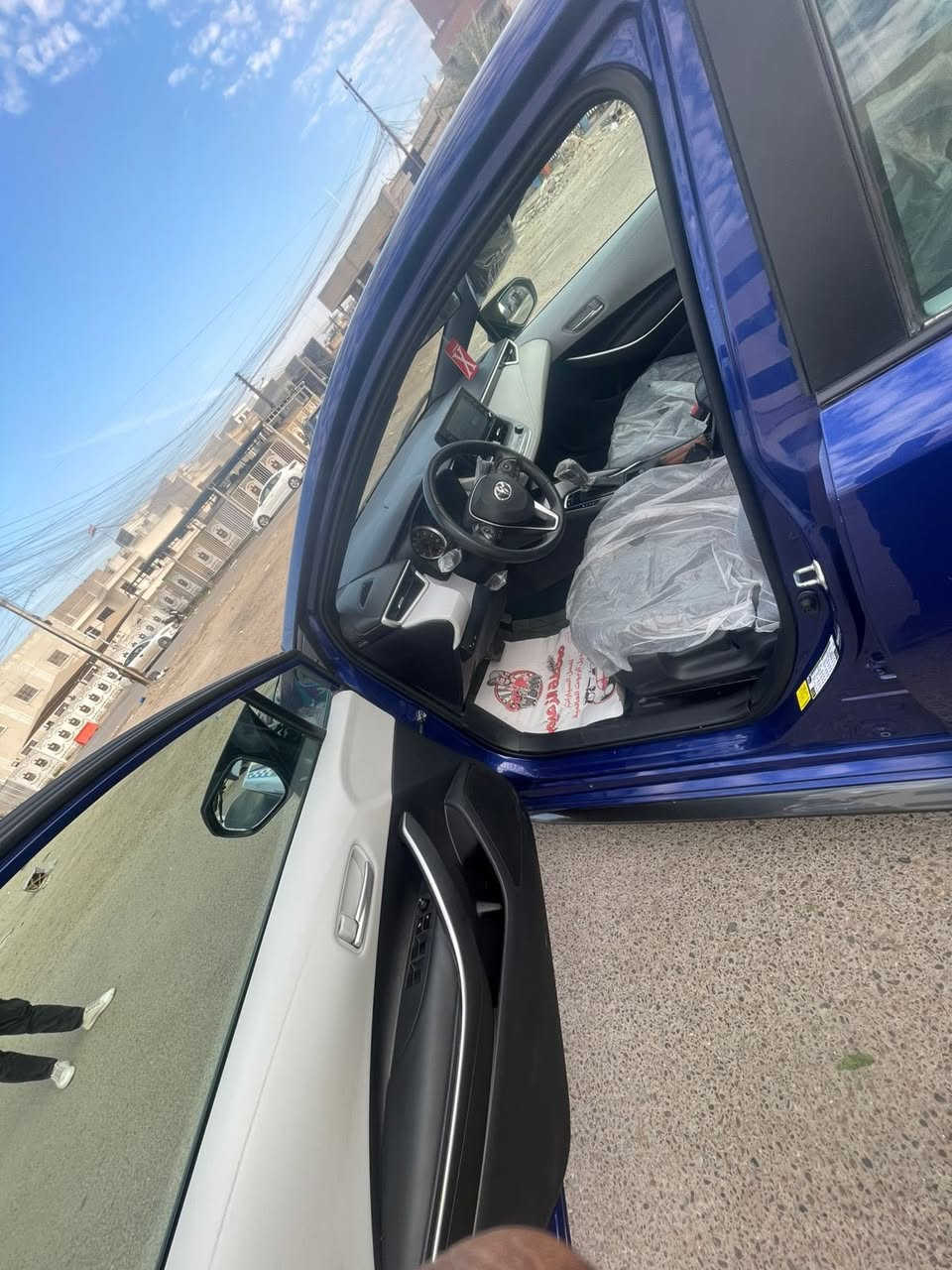 السلام عليكم كورلا ٢٢ فول مواصفاتSE تشغيل عن بعد حادثها جاملغ وبنيد سعر ١٤٠ مراوس جارجر أو جيب ***********
