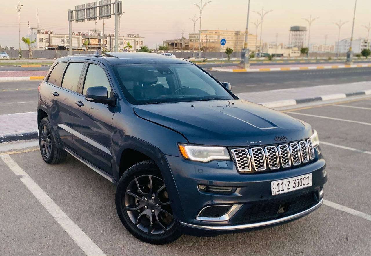 جيب سومت 2022
وارد امريكي حادث باب السايق فقط اعله مواصفات بجيب رادار امامي مع 4X4 
 مواصفات فول 
1- جكات او جوبلس تصعد وتنزل بكيفك انته 
2- فورويل وصحراء وثلج وعادي وصخور 
3- جنطه كهرباء 
4- بنرما وخزآ ميموري 
5- كشنات اماميه كهرباء 
6-  المقاعد: مقاعد من الجلد  والتبريد مع ذاكرة لحفظ وضعيات القيادة.
7- ستيرآ كهربائي وتدفئه 
8- مري شفط وقلاب عند الرجوع واشاير بلمري 
9-النظام الصوتي: نظام صوتي فاخر جداً من Harman Kardon يحتوي على 19 مكبراً للصوت.
10-نظام التحذير من التصادم الأمامي مع الفرملة التلقائية في حالات الطوارئ
11-المحرك 3600.6سلندر وكير مكفولات 
12-نظام القيادة (Selec-Terrain): يتيح لك اختيار وضعية القيادة المناسبة للطريق عبر قرص السعر 240 الستفسار ***********رقم بغداد نكليزي بسمنه مشروع وطني سنويه 2030 مكان السياره كربلاء
