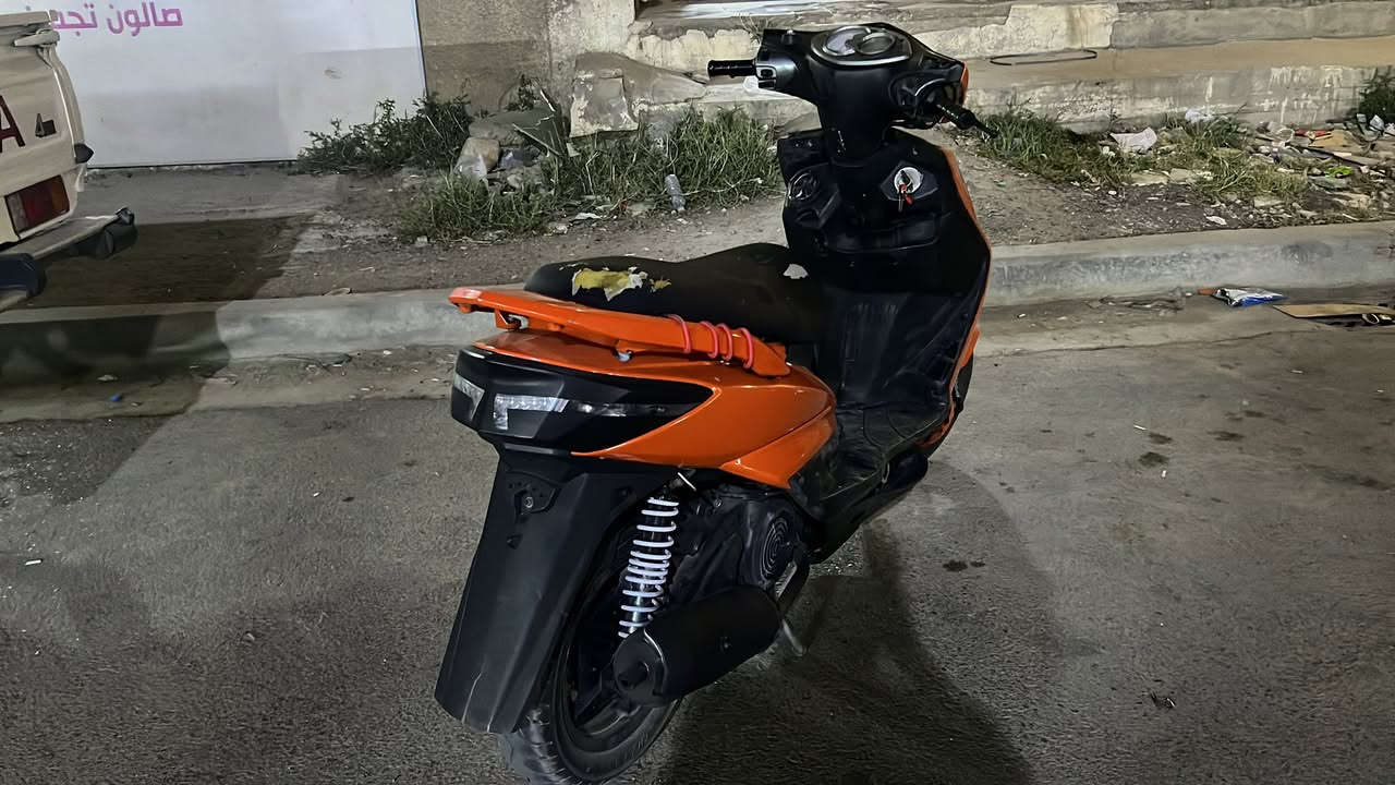 دراجه سكنس فحل البيع
سعر 725وبيهة مجال 
تواصل :***********
