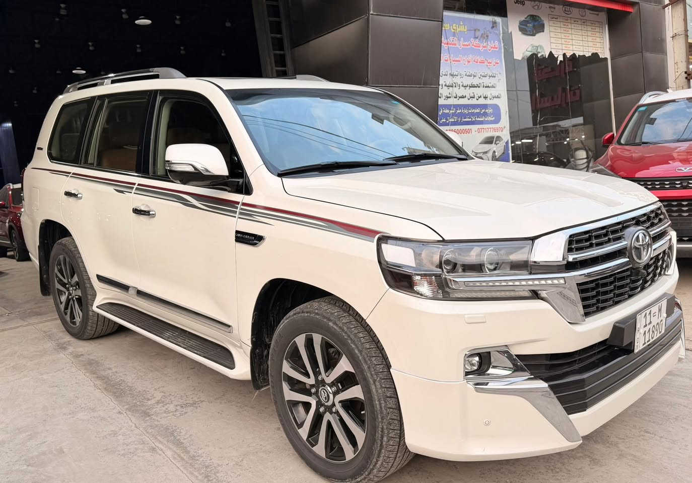 لاندكروز 2021 بحريني v8
 لون ابيض رقم بغداد كفالة عامة
 ماعدا الجاملغ الأمامي جهة الصدر بي 
بارد السيارة ماشية 145 الف
فول فول مواصفات شاشة كبيرة لمس كاميرا 
حاسة رادارات كشن جلد كشن كاراباي بصمة 
 تشغيل عن بعد تحكمات ستيرن بلتوس اوكس
 كار بلي أوتو ستوب للتحذيرات تبيرد مركزي
 تحديد سرعة محرك 8 سلندر
رقم صاحب سيارة ***********
