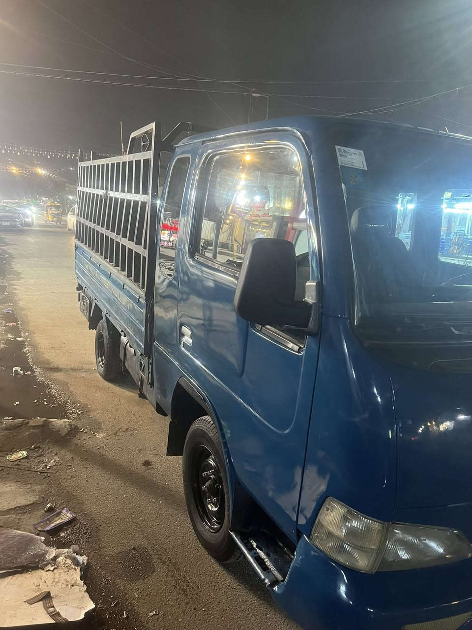 السلام عليكم كيا سامسونك موديل ٩٩ مكينه وكير جدد حداديه جديد تخم تاير سنويه مجدده ٢٠٣١ رقم انكليزي العنوان بغداد البياع شارع الضغط رقم الهاتف ***********
