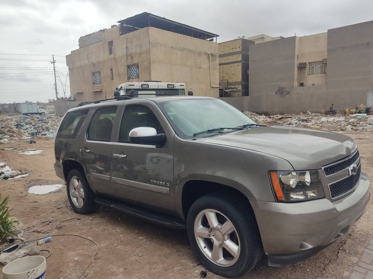 سلام عليكم تاهو 2007 ادوات ادوات
متؤمه 
خليجيه وكاله الغانم 
كفاله ضربه و كص وسرقه 
قطعتين صبغ 
مكينه كير حداديه طخم تاير 
كله جديد 
ماكو نقص برغي 
مكاني بصره 
السعر 80 
***********
