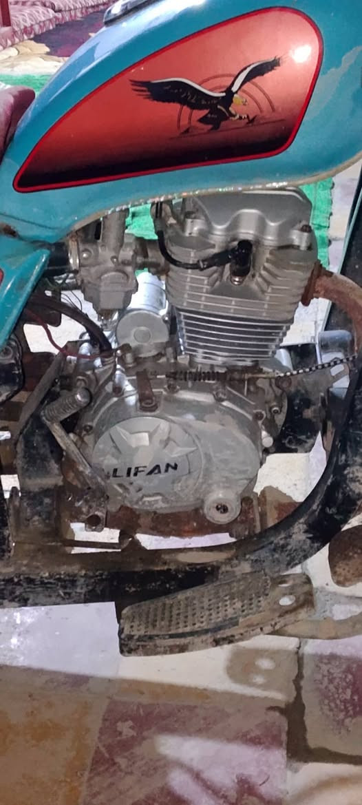 سلام عليكم ستوته لبيع مديل 20ستوته نضيفه بس بيه خياس  بصفحه +تخم تاير +باتري جديد+ شاير جدد +لايت جديد+  كابريته جديده ستوته نضيفه شغل وطلع سعر1500وبيه مجال رقمي*********** وانه خادم
