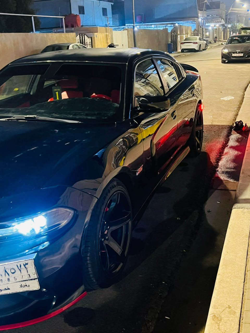 السلام عليكم جارجر مديل 2016 RT هيمي 5700 ماشية  185 كيلو الون اسود السياره كنديه داخله اكلين للعراق اهنا صار بيه حادث بل باب صبغ والجاملغ والبنيد امحدث وبيه كم بارد تجي اشوف وتدلل السياره جديده كير مكينه كله كفاله رقم بغداد تحويل السياره حلوه مال جناي السعر 165 وبيه مجال واذا اكو امراوس اوبامه جارجر 3600 هم اراوس الهاتف *********** Singapore
