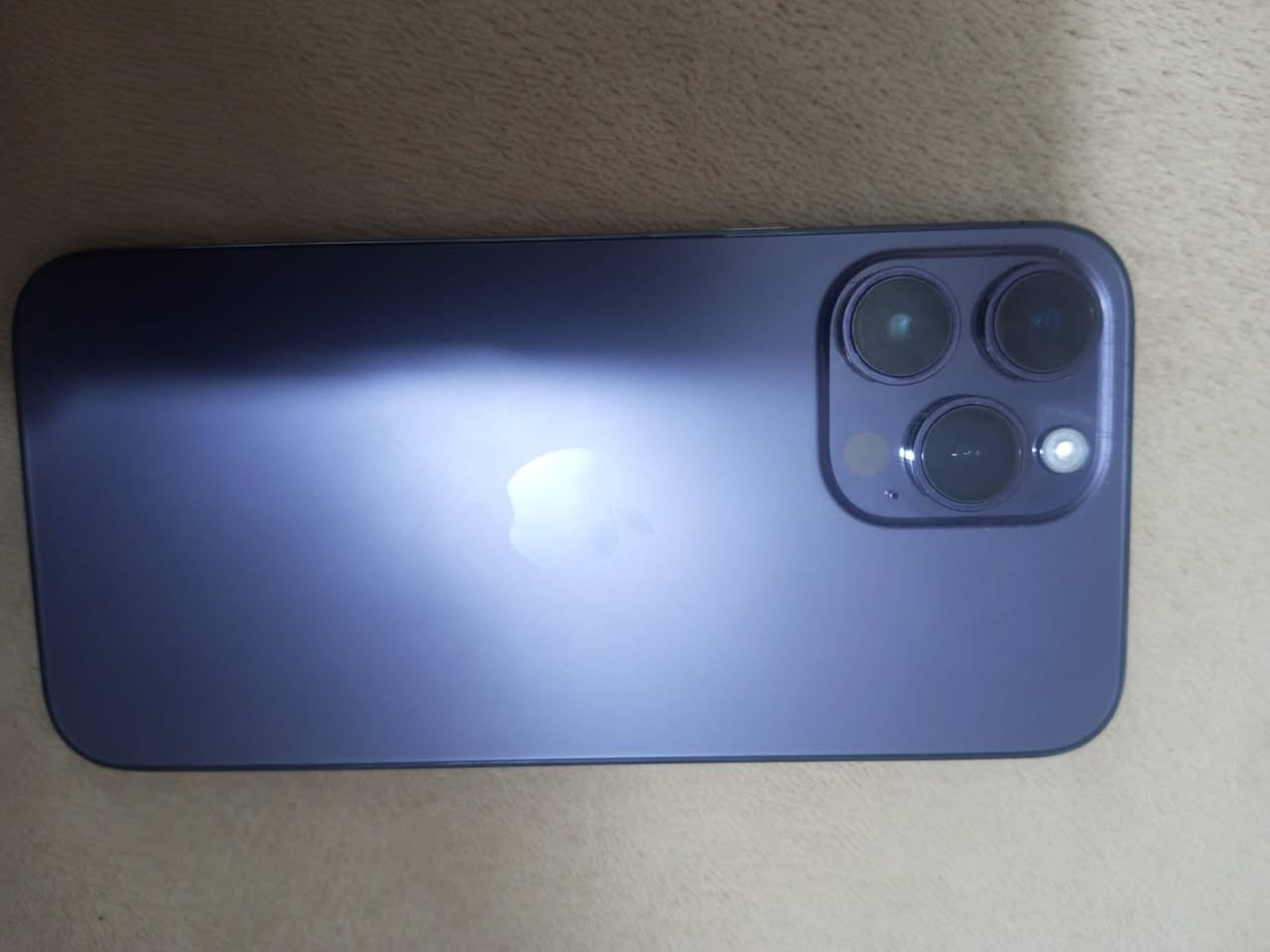 آيفون 14بروًماكس
بطارية 85
نضافة ٩٨٪؜
لون مميز 
سعر ٩٥٠
***********
