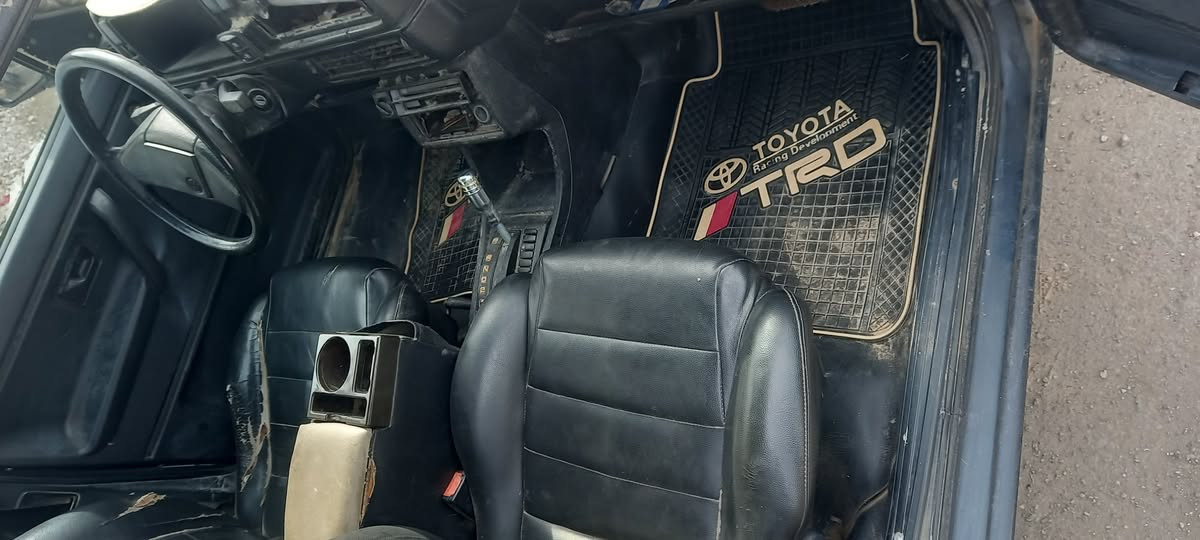 للبيع رقم بغداد دولي باسمي مكان السيارة بغداد الطالبية *********** السعر ٢٨
