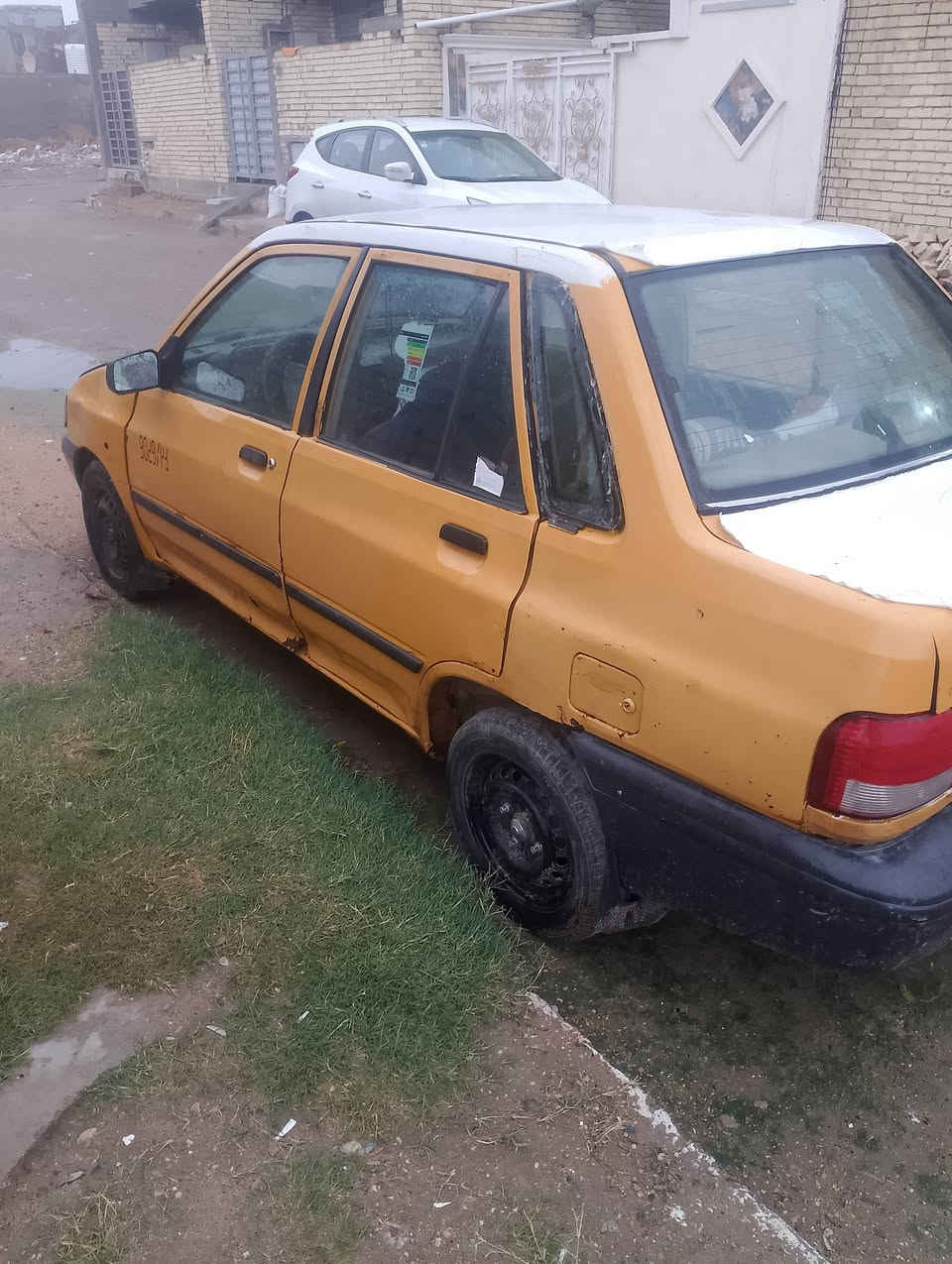 سلام عليكم سايبا 11 مشروع وطني رقم ميسان سنوية 28،كيرمحرك بور خير من الله تخم تاير جديد+سبير درام شفتات جدد رباتري جديد،، فقط انتبه صينيه الكلج خلصانه سيارة تمشي طبيعي تريد تبدل تريد تعوفه بكيفك تكلف 40الف راعيها ماواصلة السعر المطلوب 8ورقات قفل لتعامل ولاتكلي اني من من فلان محافظة وطرقي بعيد وحك جيه مشكلتك 
رقم الهاتف ***********
