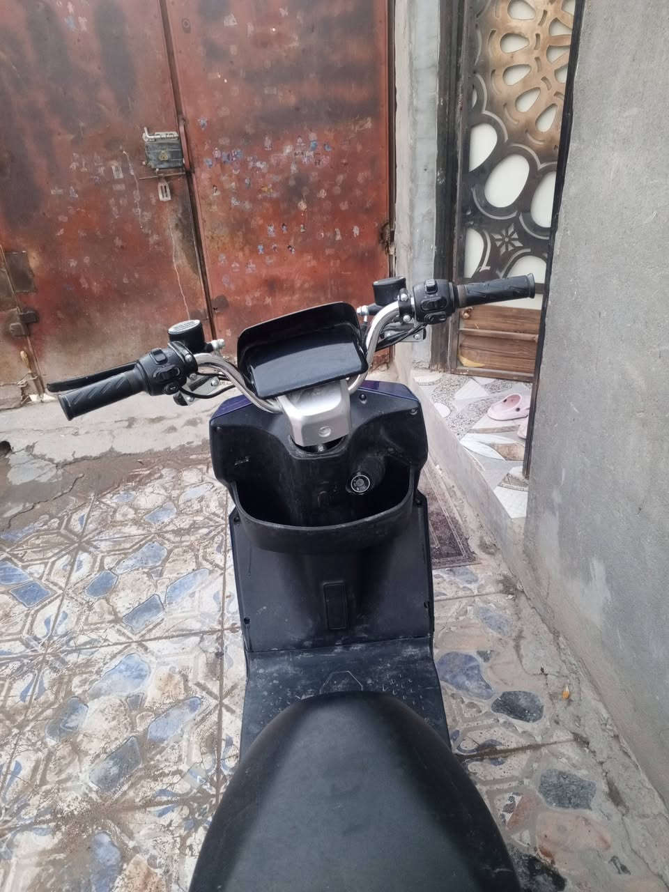 سلام عليكم دراجه ام اعيون مكفوله وجديد سعره 900وبيه مجال مكاني بصره زبير ***********
