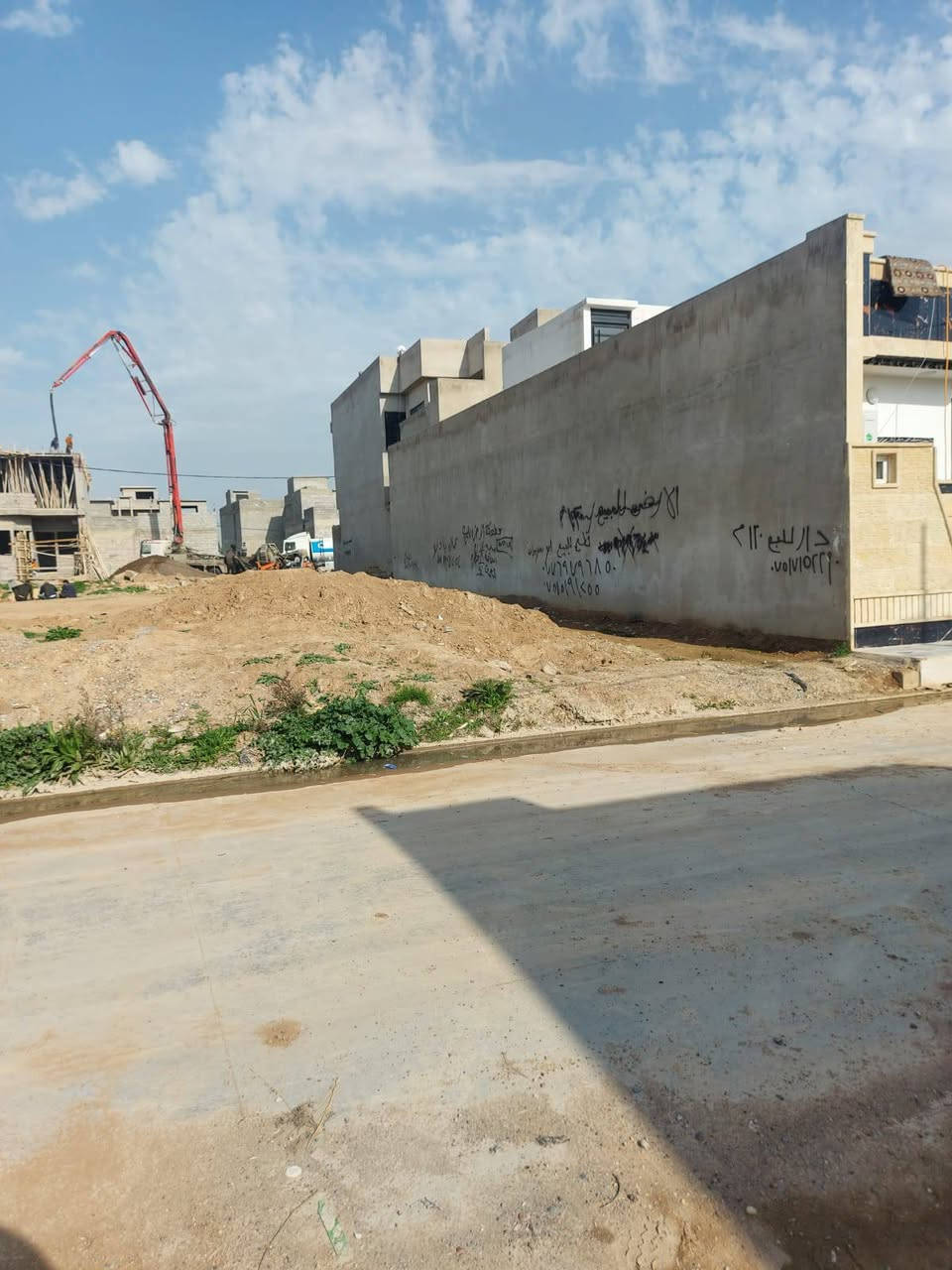 قطعة ارض للبيع حي الملايين تقطيع ابوفهد من جهة الرشيديه فرع جامع الدكتورة ساهرة الحبيطي  مساحة ١٢٠ م الواجهه ٦ العمق ٢٠ اتجاه شروق سند زراعي قرار ٢٥ خدمات كامله ماء كهرباء تبليط لمعرفة السعر الاتصال ***********1
***********
ترهم نقد وترهم اقساط
