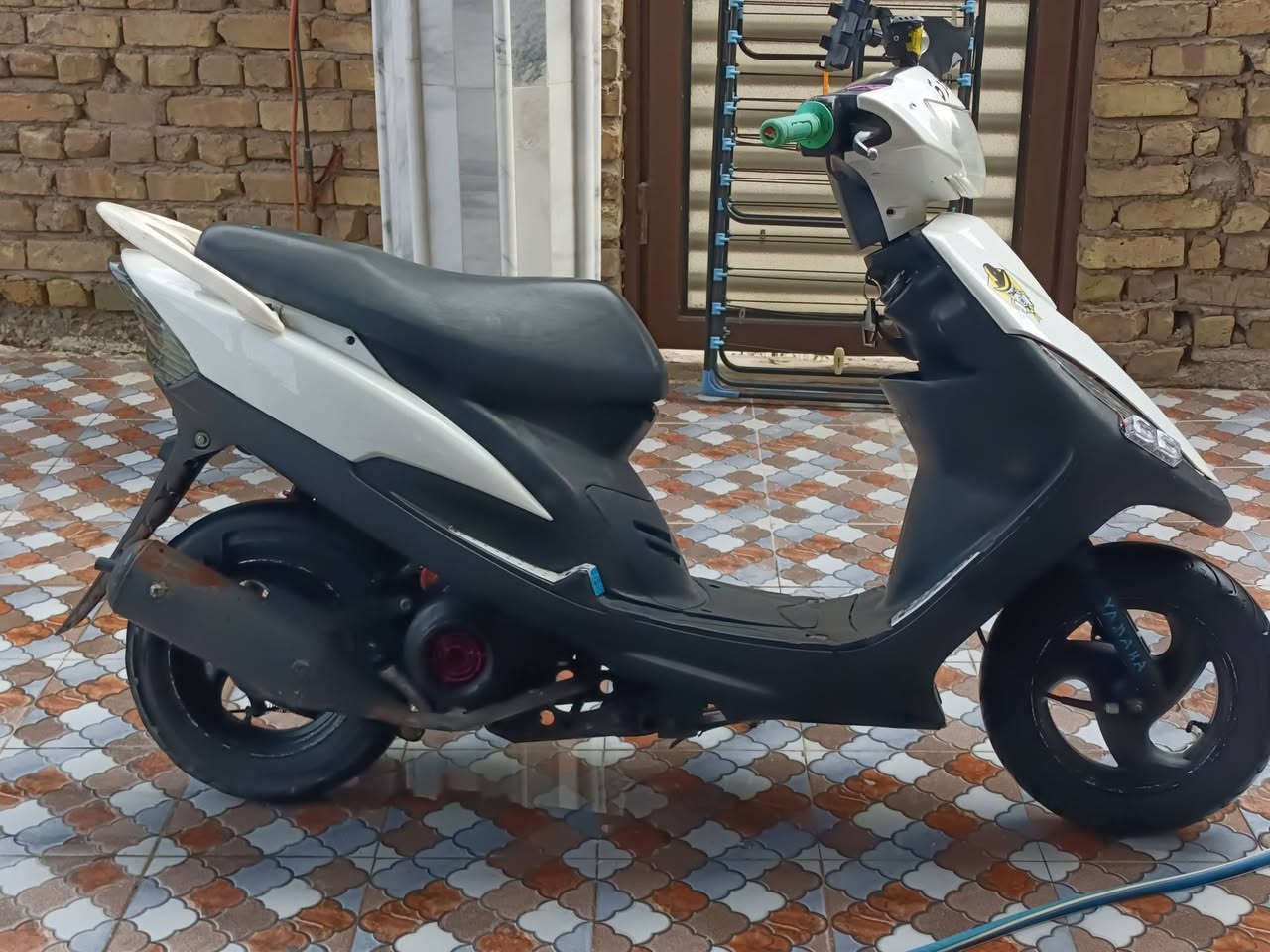 سلام عليكم
دراجه ماكس عدله مفتوحه 
دراجه حلوه شلعه ومعدل تخم كلجات جديده 
عنواني كوت/طشاش/جامع حسن العسكري
تفاصيل وسعر خاص او اتصل***********
