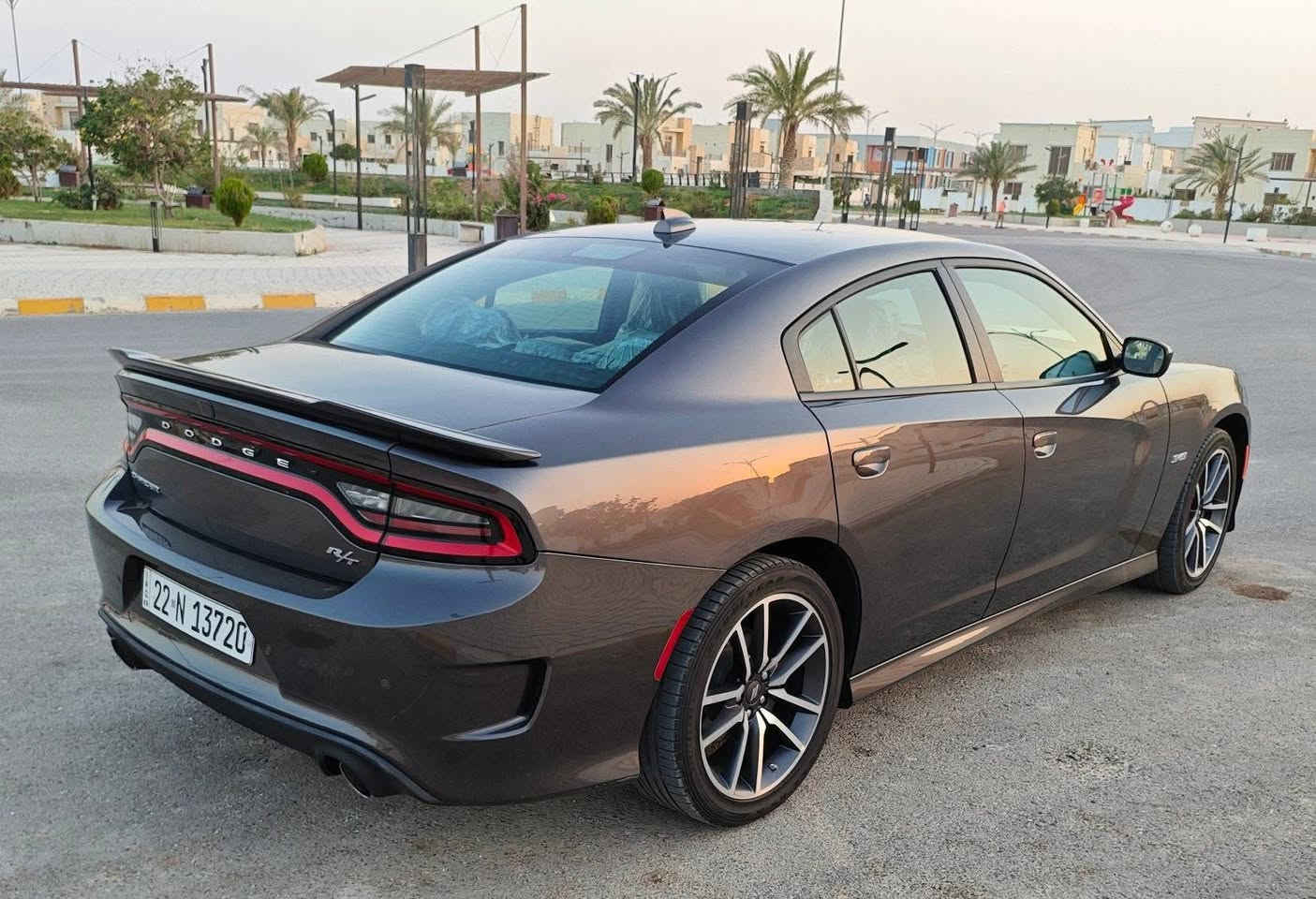 دوج چارجر  LAST CALL 2023 R/T 5700
لون نفطي 
السعر 260
حادثها كلش خفيف بنيد فقط بدون دواخل مبدل وشبرين pdr موضح بلفيديو  ايرباك ستيرن راجع سستم
الممشى 67الف كيلو 
مواصفات:
-السياره نظام SUPER TRACK مع lanch control 
-جلد+كنتارا شامو لون مميز
-حساسات خلفية
-شفتات ستيرن ￼
-سستم صوت ILPINE
-كاميرا خلفية
-داخل سستم كاربون فايبر
-تشغيل واطفاء عن بعد
-عدادت تسارع وتباطؤ 
-شاشة كبيره تدعم كاربلي
-كرسي سايق كهرباء
-درگة كنتاره نفس لون الغرفة(RT)
-برمجة الياس فصلة كات اوف وفتح سرعه وانطلاقية وصرفية وقود وبرمجة مراوح
-فلتر زيت گير مبدل مع الفلتر نوعية موبار الاصلي
-مطريات جمالية على البيبان
-كفرات امامية وخلفية
-شفقة جامة خلفية
-بردات تعتيم 100‎%‎
-ارضيات قماش مال الوكالة +ارضيات بلاستك نفس القالب
-بطارية جديده قبل 4ايام اشتريتها
-لد ضوئي بلدشبول احمر جمالية
السياره مابيها نقص اي شي  من محرك گير شاصي لغود دواخل مكفولات
مكاني صلاح الدين قضاء بلد
***********
