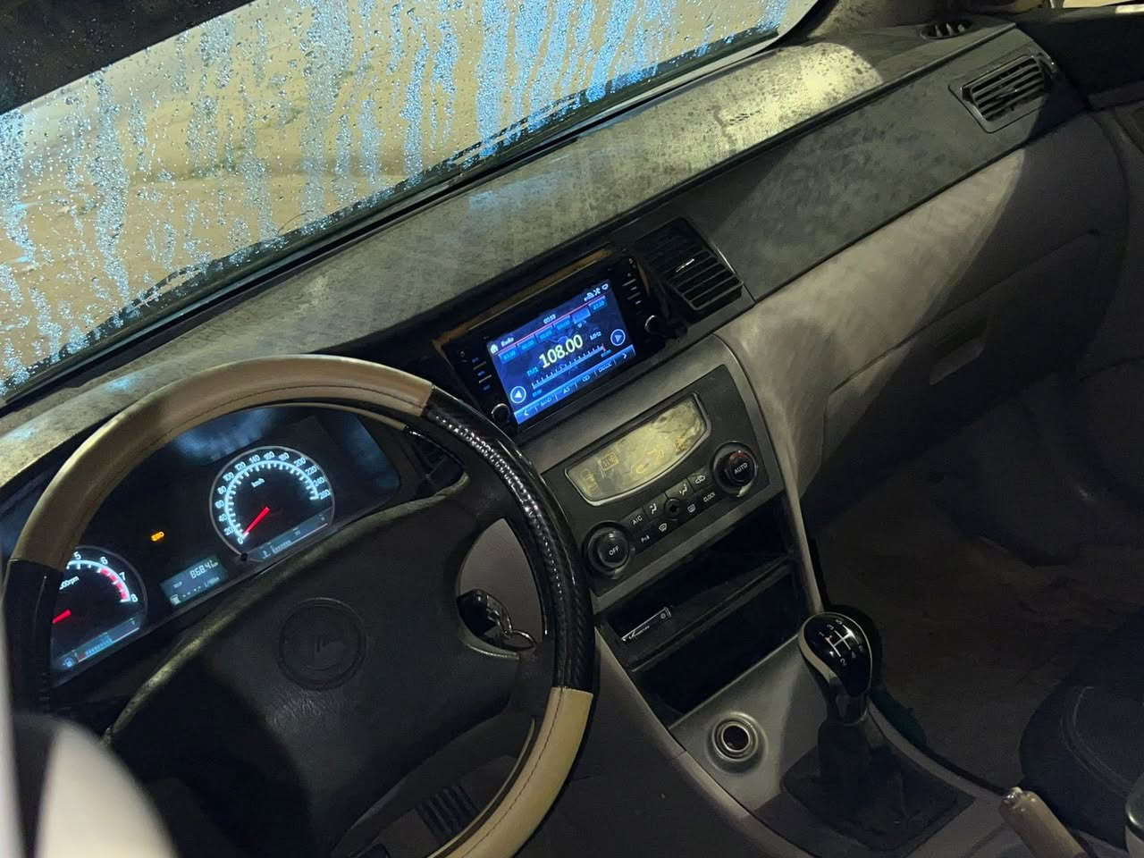 للبيع جيلي موبل 2013 رقم بصرة محرك كورلا 1800 السيارة جاهزة محرك جديد تايرات وحداديه جديدة دواخل نضيفة السعر 28 وبيها مجال بسيط رقمي ***********
