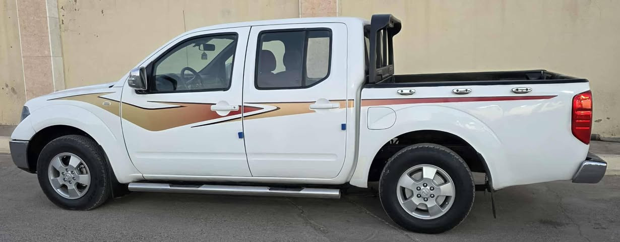 نیسان ناڤارا مۆدیل2009 ئه م سياره يه دوو قطعه  بۆیاخی هەیە لەگەڵ دوو جی ساردە کوت بي ناو كرتن  هه مو تشته ك به شه رته    گیڕو مەکینەو تەق وڕەقی گشتی بەشەرتە لۆکە ڕەقم و سنەوی به سه ر جويه  تحویل بشه رته  سەیارک زۆر زۆر پاک ماوتەوە لە ئاكري  سعرا  86$   وەرەقە  ره قه م دهوك  كه  375هزار  غرامه يل سه ر  سوداش  ده كه م  هه كه ر سياره كا به دلم بيت*********** اكر, نينوى
