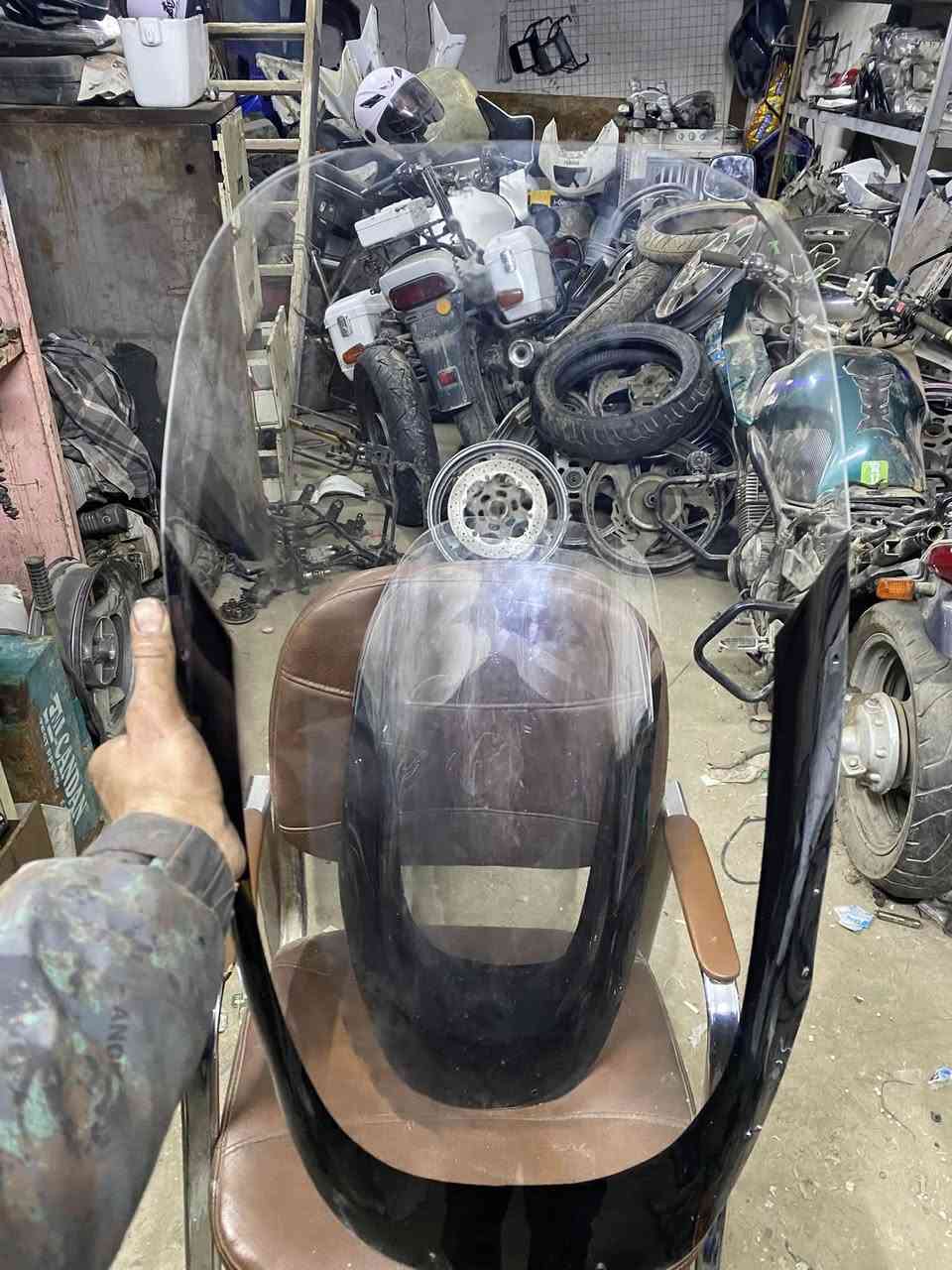 السلام عليكم جامات اماميه مال ياماها 900 المكان شارع فلسطين قرب مستشفى الكندي *********** السعر 35 
يوجد توصيل جمع المحفضات
