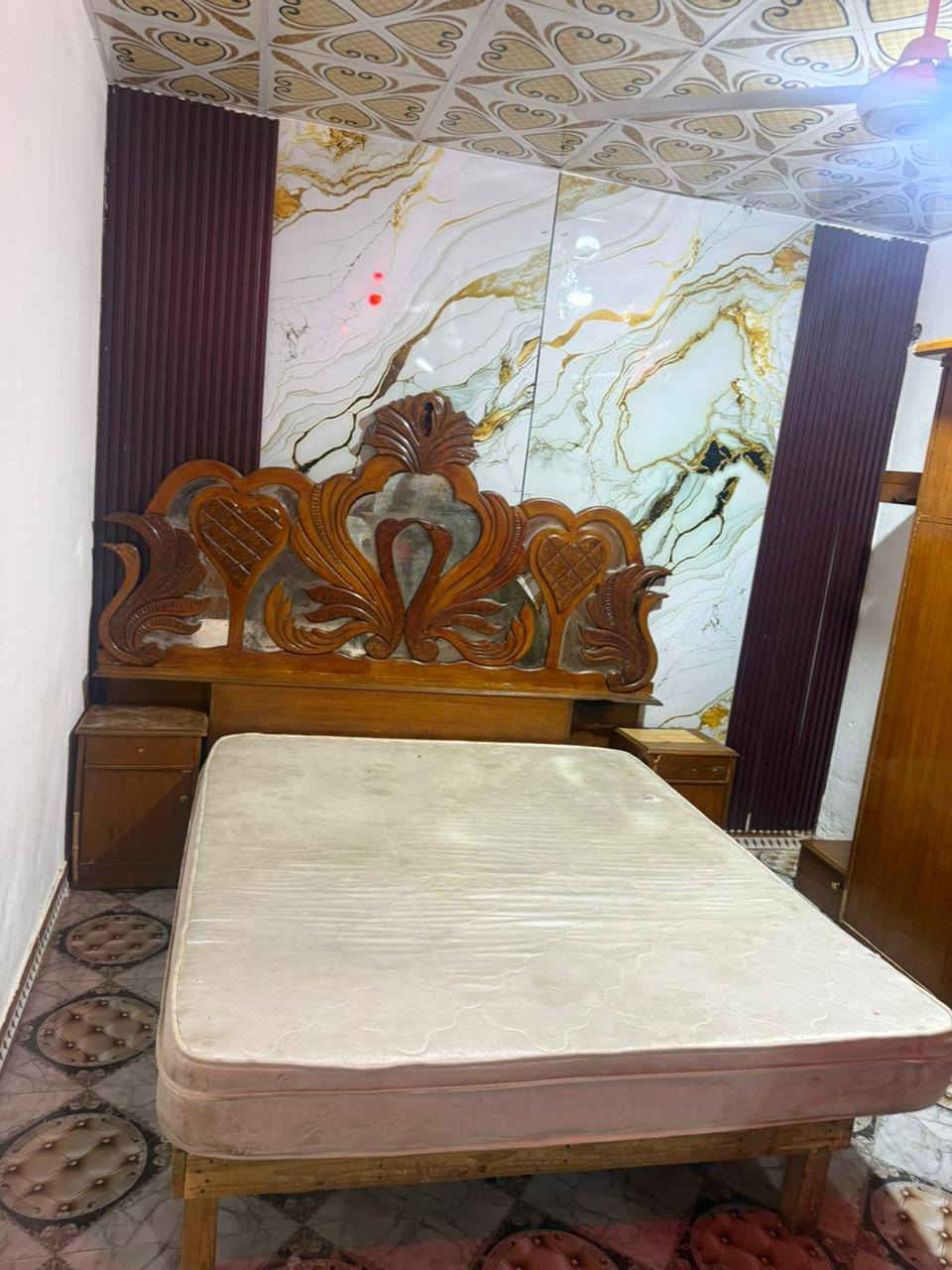 سلام عليكم غرفه عراقيه نضيفه مابيهه اي ضرر نضيفه مابيهه اي كسر بدون مندرالمندر مالتي  سعر350 مكاني البصره المعقل الاستفسار أكثر *********** متواجد واتساب فقط
