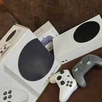 ​🎮 إكسبوكس سيريس S - نظافة100% (للبيع) الحالة: الجهاز بحالة الوكالة، ن...