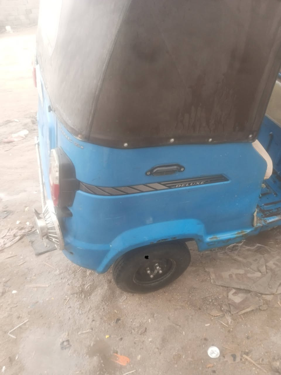 سلام عليكم تكتك موديل 20 طالعه 21بشهر 2 سعره قفل 4600 رقم سنويه تحويل شرط مكاني 5ميل رقم ***********
