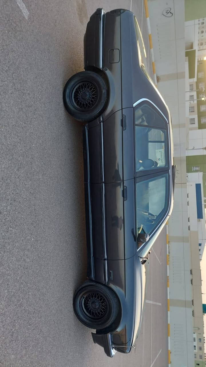 للبيع bmw
 محرك v6 مفتوح
 كير سلس وكل مشكله مابيه 
حداديه جديده 
٥ تايرات جدد ٥ويل كب خليه
عده الشركه موجوده 
سلايت شغال طكتين 
كيجات شغاله
كهربائيات شغاله
كشنات جلد بلاديه
تبريد قطعتين شغال 
هزه جديده 
رقم دولي بسمي 
 موديل ٩١ اصل
حجم ٣٥ بليته وسنويه
سياره احلى من الصور بهواي 
للعلم السياره مشتركه بمسلسل والها فديوات 
واكو فيديو بلتعليقات يوضح نضافه السياره 
السعر مناسب علق تم يوصلك خاص والشراي يجي ويرجع بيها 
اي استفسار اسال علعام واجاوبك او اتصل *********** المدائن, بابل
