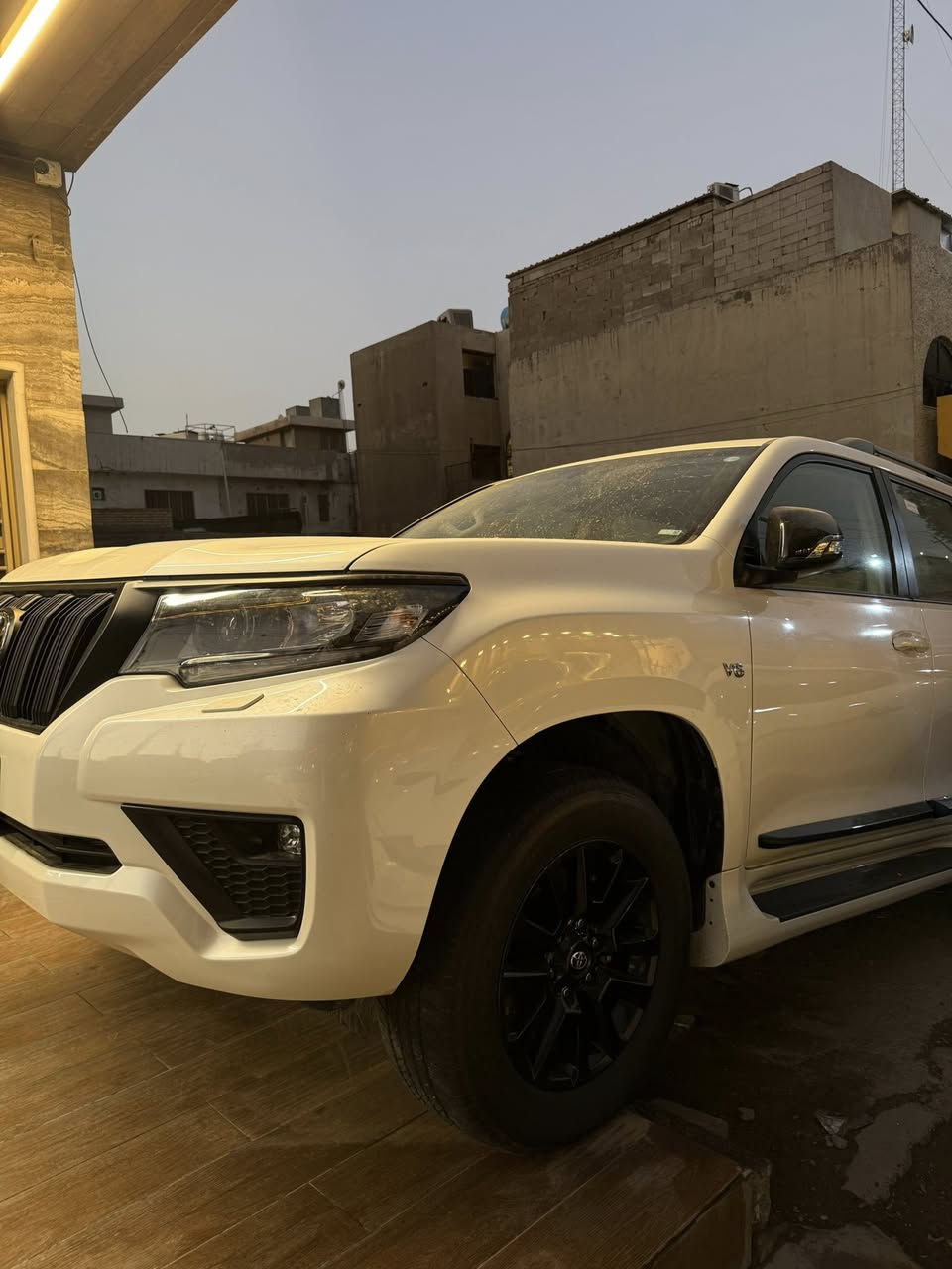 برادو 2023 TXS ساز بعدها بلضمان رقم بغداد زيرو ماشيه 27 الف مكفوله شرط مكفوله حتى من شخط بحاله الوكاله ماكو اختها 
سعرها 490ورقه قفل العنوان بغداد الكراده شارع 62 
***********
