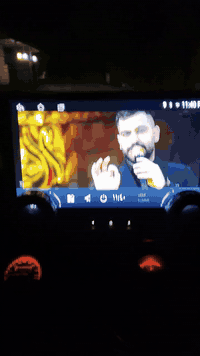 شاشه للبيع فول موصفات ودقه عاليه ينشد عليه كامره خلفيه واماميه مكاني بابل جسر نادر للاستفسار الاتصال ***********
