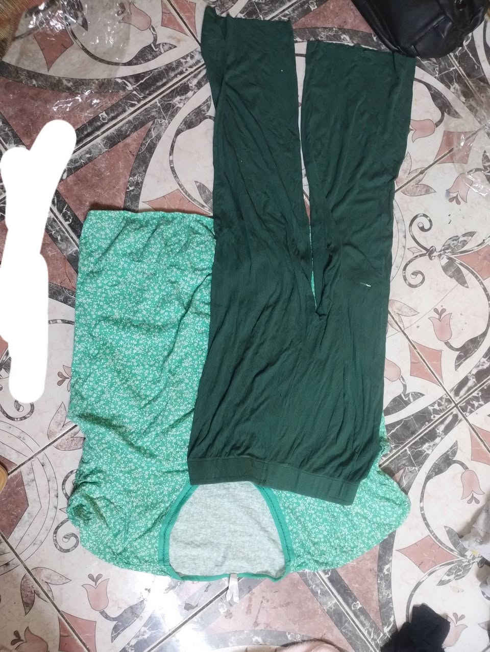 بالة نظيفة بيها 25 قطعة اللي يريدها القطعة على 1500 اغسلها واكويها وادزها توصلك نظيفة نظافة 80%


**إذا كنت صاحب هذا الإعلان وتريد حذفه لأي سبب، رجاءا أرسل رسالة إلى الدعم الفني**