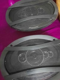 سماعه بنسونك السعر ٣٠ المكان الدوره٠٧٧٦١٦٣٥٢١٦